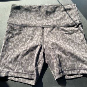 lululemon wunder under shorts